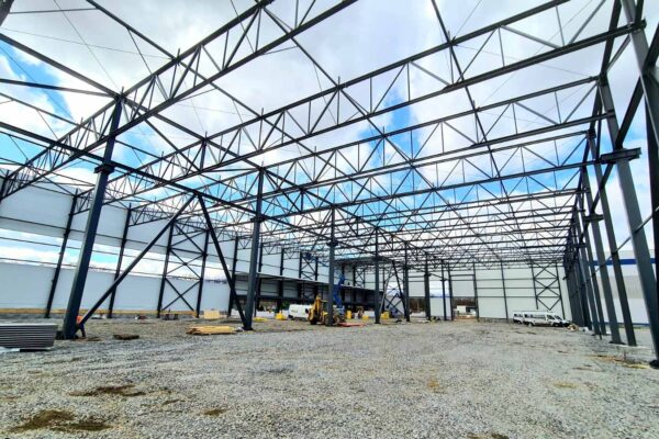 hala pro skladování a výrobu